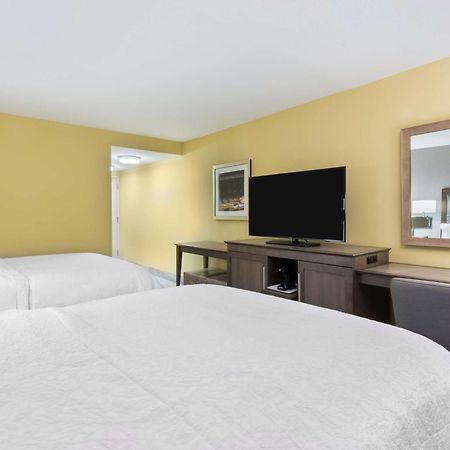 Hampton Inn & Suites Tampa Airport Avion Park Westshore Eksteriør bilde