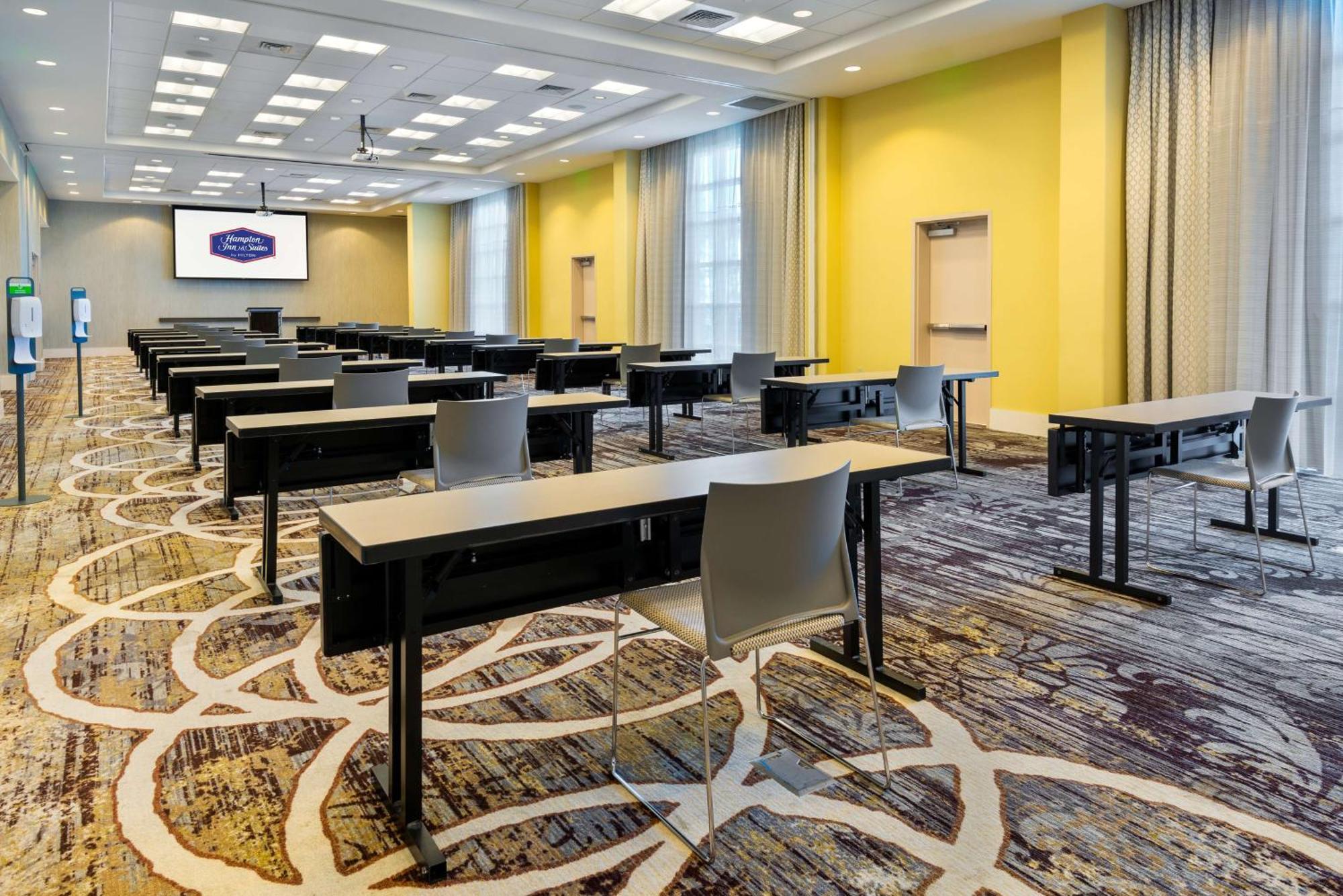 Hampton Inn & Suites Tampa Airport Avion Park Westshore Eksteriør bilde